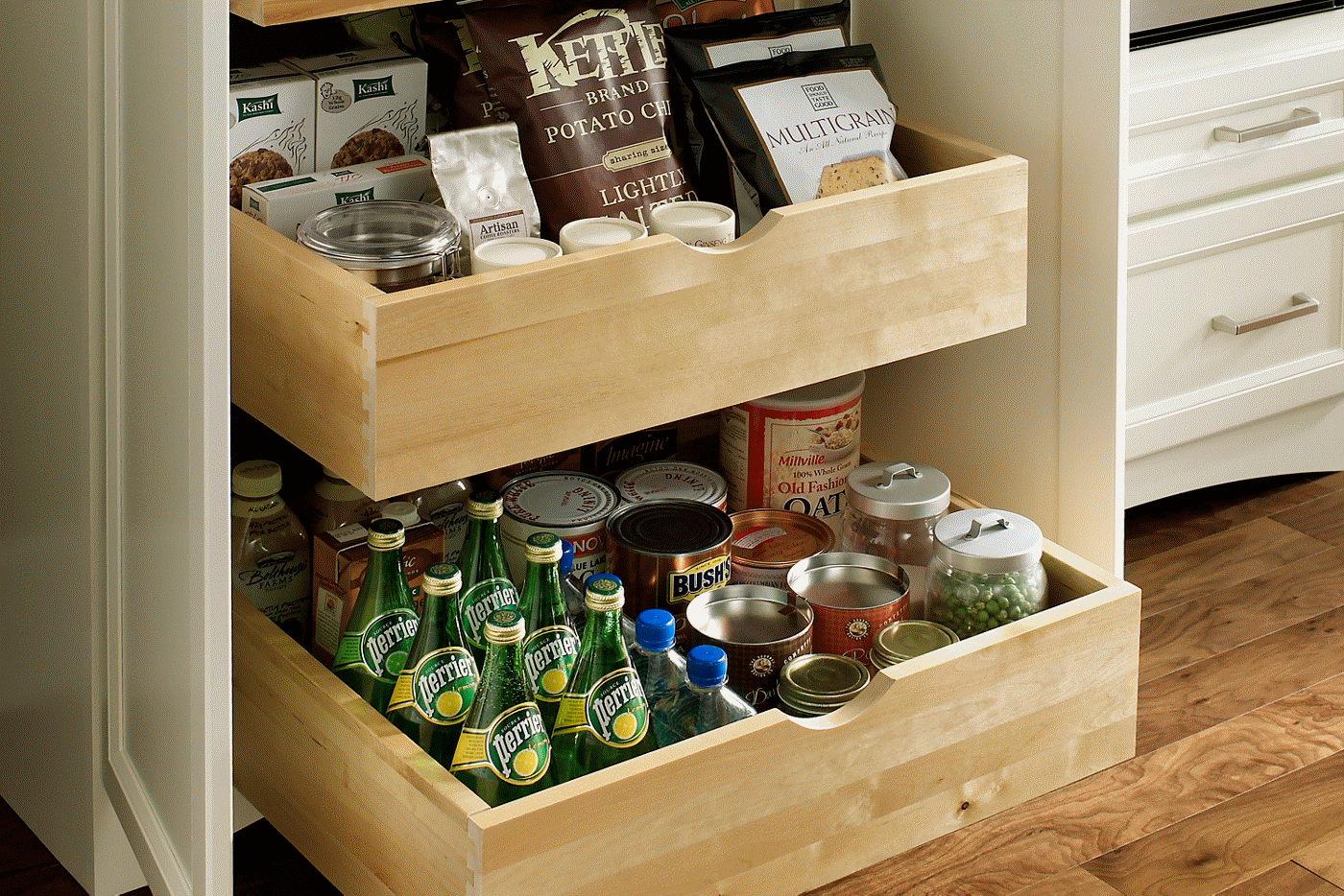 Medallion Cabinetry - Pull-out Spice Rack